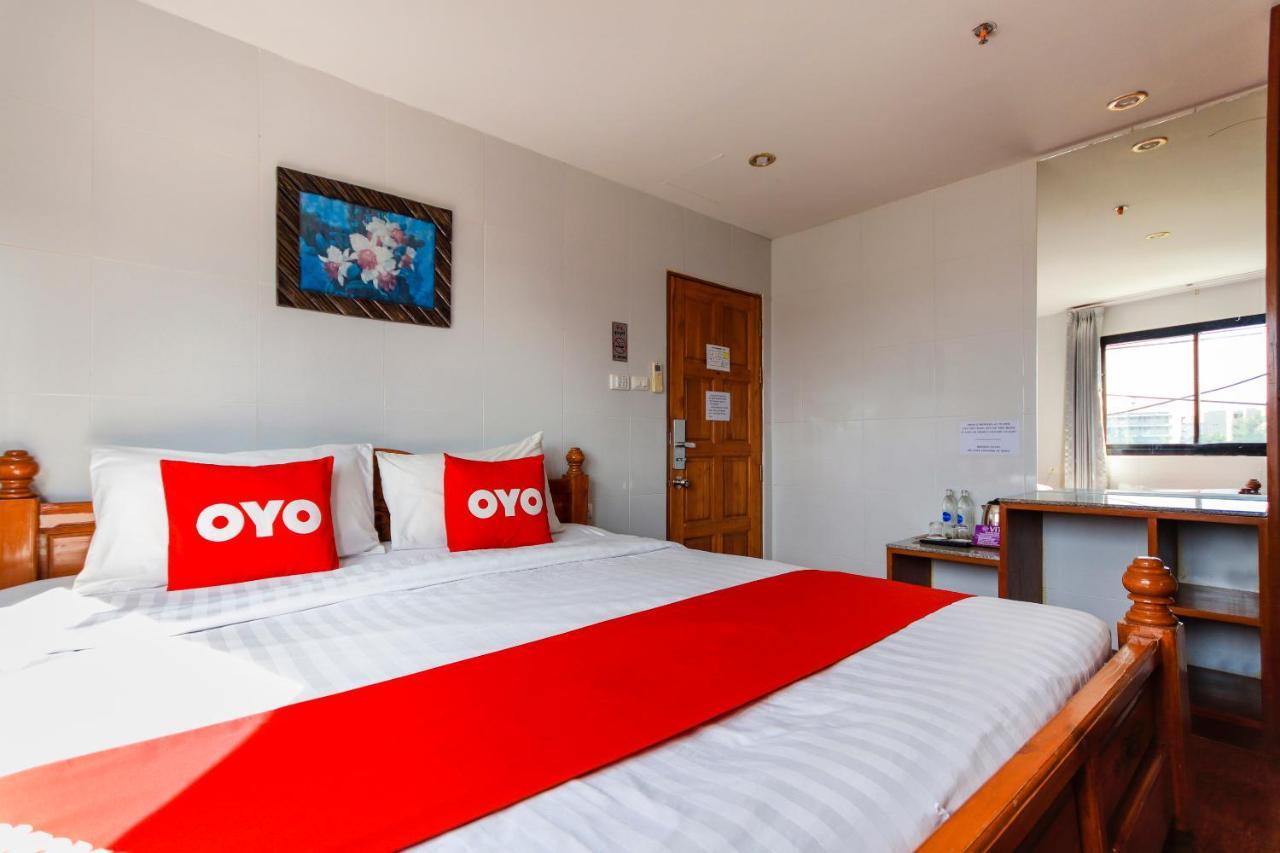 Oyo 861 Patong Dynasty Hotel Екстериор снимка